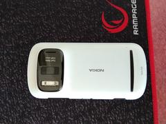 Nokia Pureview 808 - 41 megapixel