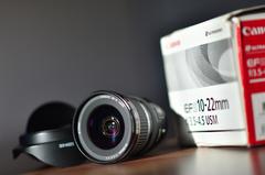 Canon EF-S 10-22 mm. - 1100 TL