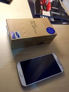  Satılık Samsung Galaxy S4 GT-I9500 - 350TL !