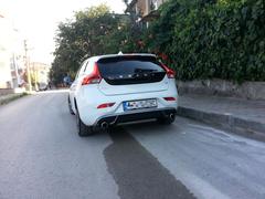  VOLVO V40 R-DESIGN: Kullanıcı İncelemesi