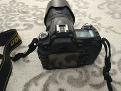 Nikon d90 18-105,  105mm 2.8 makro