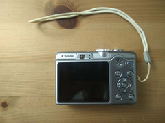 (Sat/Tak) Canon A1100 IS, Samsonite, 8 GB SD