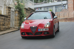 alfa romeo giulietta REVEALED 2010