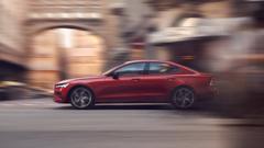 YENİ VOLVO V60 / S60