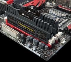  CORSAIR 4GB Vengeance DDR3 1600MHz CL9 Tek Modül Bellek