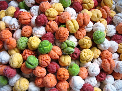 HERKES MEMLEKETİNiN NEYİ MEŞHUR YAZSIN ( SS ) Lİ