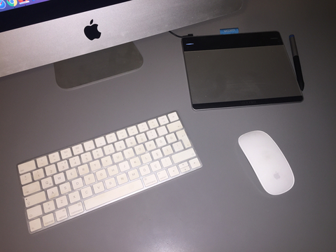 iMac (Retina 4K , 21.5-inch , Late 2015)