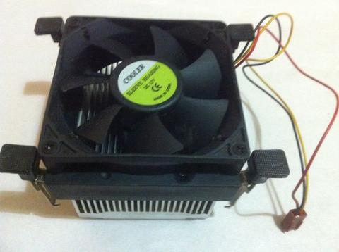 ALINIK LGS 775 ANAKART >< SATILIK P4 2,4gHz İşlemci ve Foxconn Anakart (onboard ses ve ekran kartlı)