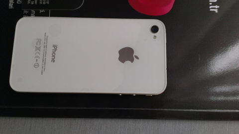 İphone 4 beyaz garantili
