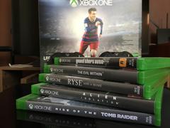  TR GARANTİLİ XBOX ONE 500GB - PS4 TAKASLI