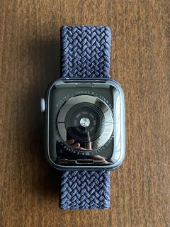 İNDİRİM - TEMİZ APPLE WATCH SERIES 4 - 44MM