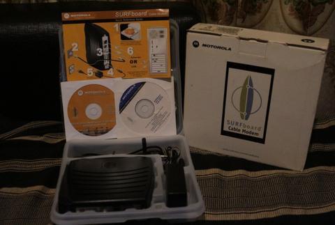 MOTOROLA SB5100İ MODEM + LİNKSYS WRT54GH ROUTER