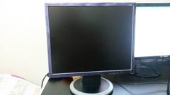  ACİL SATILIK 17'' Sumsung 740BF LCD MONITOR!!!