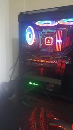 Corsair 570x hoşuma gitti fakat