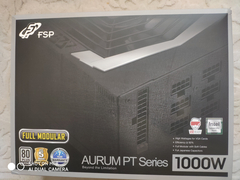 FSP AURUM PT 1000W  Platinium güç kaynağı kutu içeriği