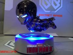  MAGNETIC FLOATING TOY: IRON MAN
