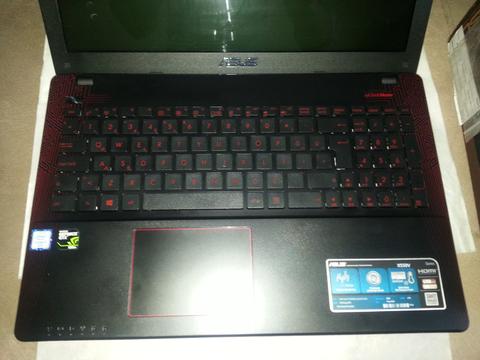 ASUS X550VX,20 GÜNLÜK, İ7 6700HQ, DDR4, 4GB GDDR5 GTX950,7200RPM