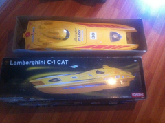  Satılık Kyosho Lamborghini C-1 Cat R/C Racing Boat