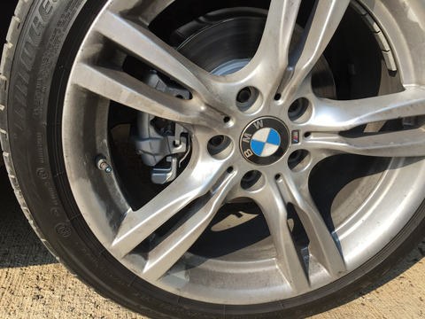 BMW F30 KALİPER BOYAMA VE BALATA DEĞİŞİMİ
