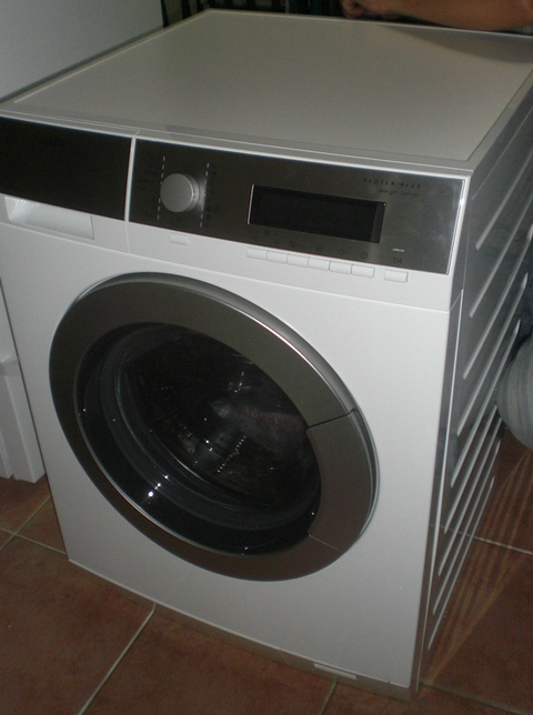 AEG Lavamat Exclusiv L88489FL 8kg A-%40 1400d/d Buharlı Çamaşır Makinesi İncelemesi