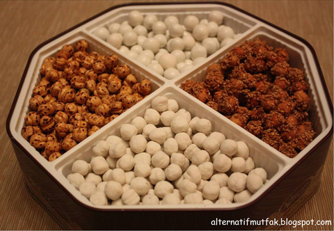 HERKES MEMLEKETİNiN NEYİ MEŞHUR YAZSIN ( SS ) Lİ