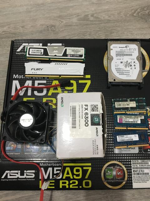(SATILDI) m5a97 le r2.0 + fx 6300 + 12gb ram + 320 gb hdd = 500 tl