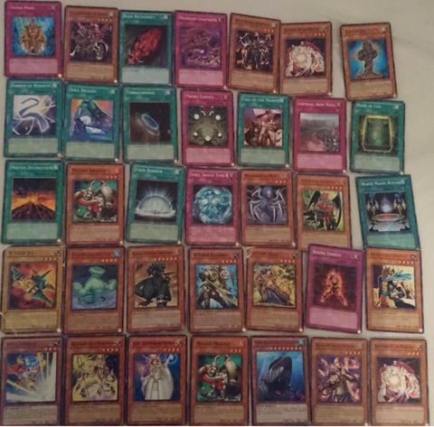 Yugioh Takaslık Kartlar