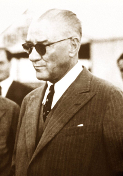 ATATÜRK KÖŞESİ