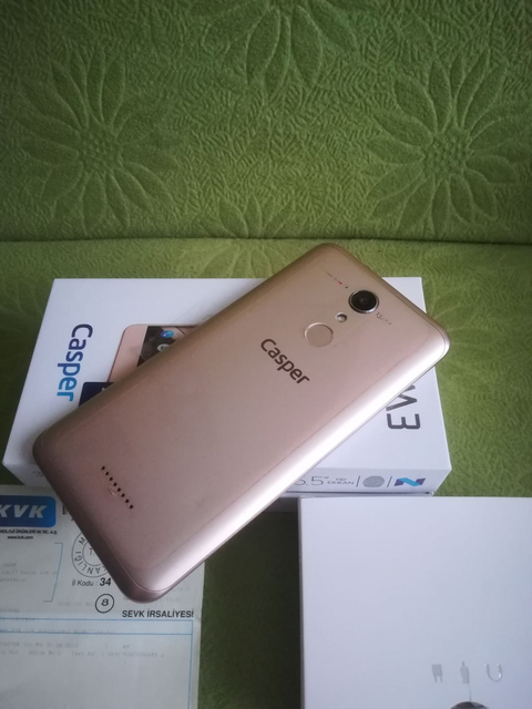 Casper Via M3 telefon /n240 tablet