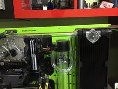 Thermaltake P5 Green Uzay Montaj ve Custom Sıvı Soğutma Projesi