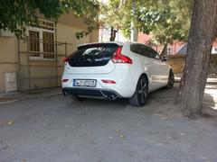  VOLVO V40 R-DESIGN: Kullanıcı İncelemesi