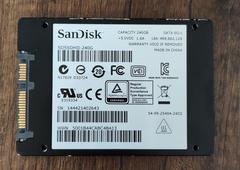 SATILDI SanDisk Ultra II 240GB SSD (SDSSDHII-240G-G25) - İkinci El