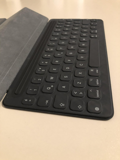 Apple Smart Keyboard 10.5 inç Sıfır Ayarında