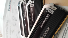  SATILDI. CORSAIR DOMINATOR PLATINIUM 16GB 2400MHZ CL10 VATAN FATURALI.. 550tl