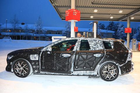 YENİ VOLVO V60 / S60