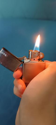 Zippo Orijinal Mi ?