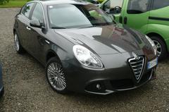 alfa romeo giulietta REVEALED 2010