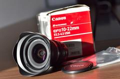 Canon EF-S 10-22 mm. - 1100 TL