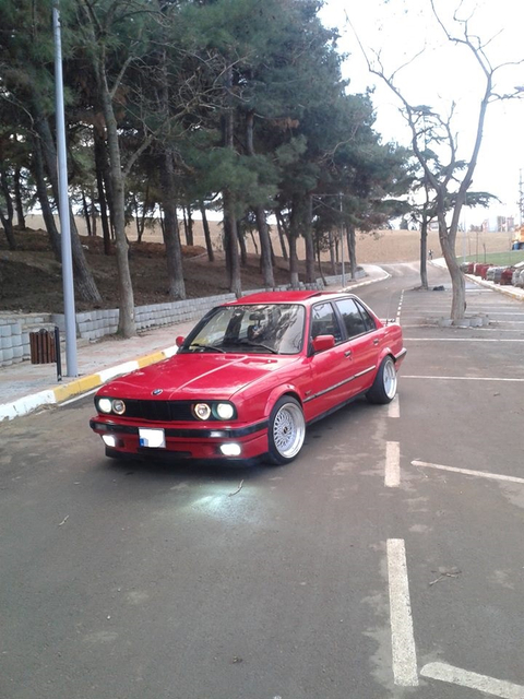 BRİLLANTROT RED E30 316İ M40 SIRALI LPG,SUNROOF,MTECH DERİ DÖŞEME DOLU ARABA ARAYANLARA