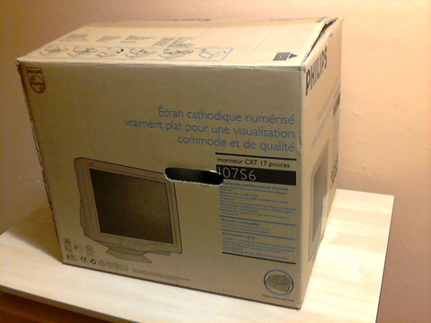 Bilgisayar MASASI + Monitör = 50 tl