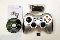 TEKNOSA GARANTİLİ TİTREŞİMLİ LOGİTECH F710 KABLOSUZ GAMEPAD