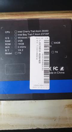  W5 Pro Intel Atom Z8350 4GB 64GB eMMC Windows 10 Pro Mini PC