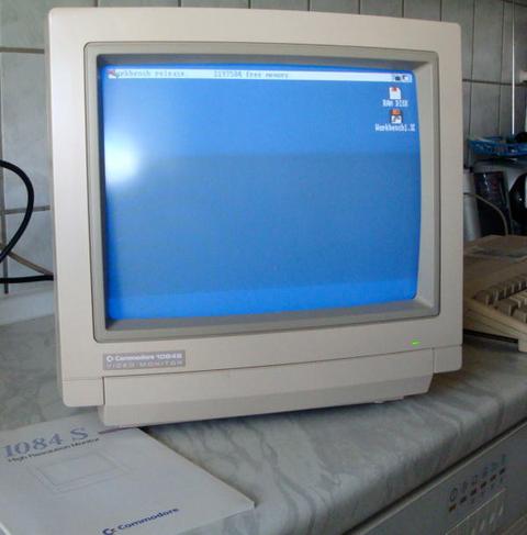Acil Commodore 1084S / 1085 Monitör
