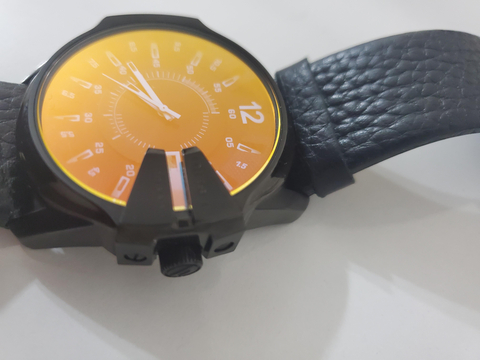 DIESEL Dz 1657 saat çok temiz