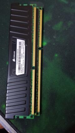 [SATILIK] Corsair Vengeance LP 1600MHZ RAM 8GB(2x4gb)