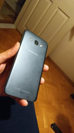 SAMSUNG GALAXY A8 2015 EKSTRALI 500 tl