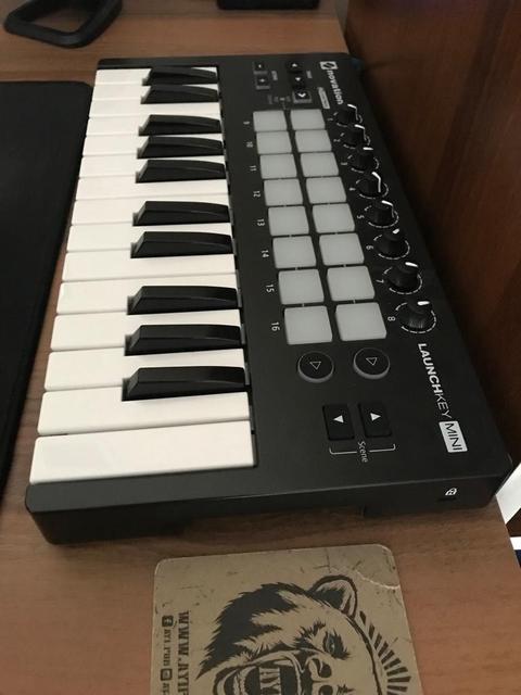 Satılık Novation LaunchKey Midi Mk2