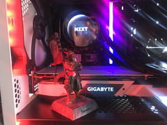 RTX2070 9700K Kraken X62 Z390i Rgb Ram Phanteks mini itx