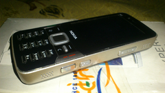  ^^ Nokia N82 | S60 3.1 - 2.4' QVGA LCD | 5MP - Xenon Flash - AF | WLAN - GPS ^^