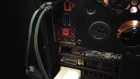 Z5500 & Creative SB ZXR bağlantı yardım?